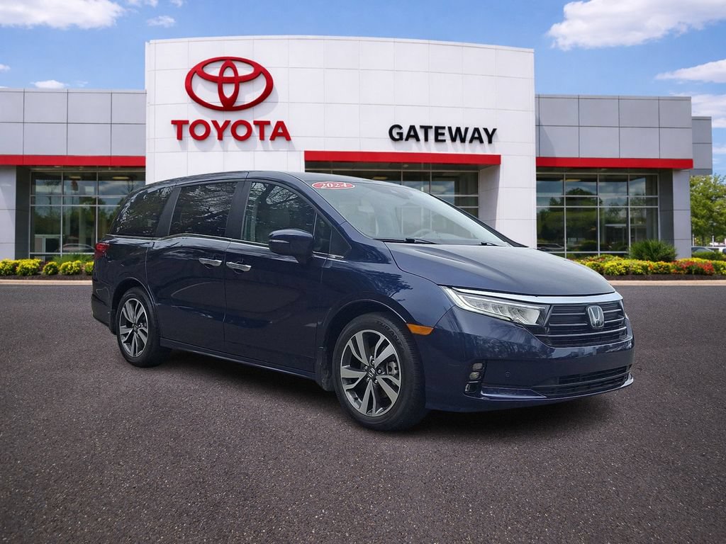 Used 2024 Honda Odyssey Touring image 3