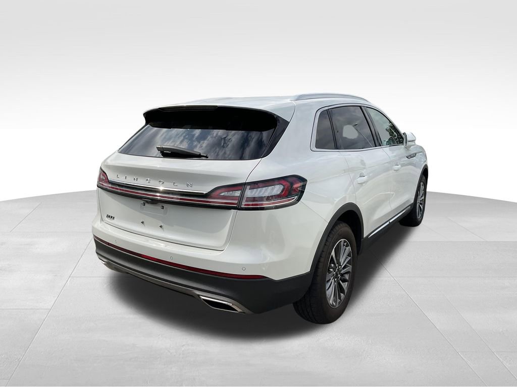 Used 2022 Lincoln Nautilus AWD w/ Premium Package image 9