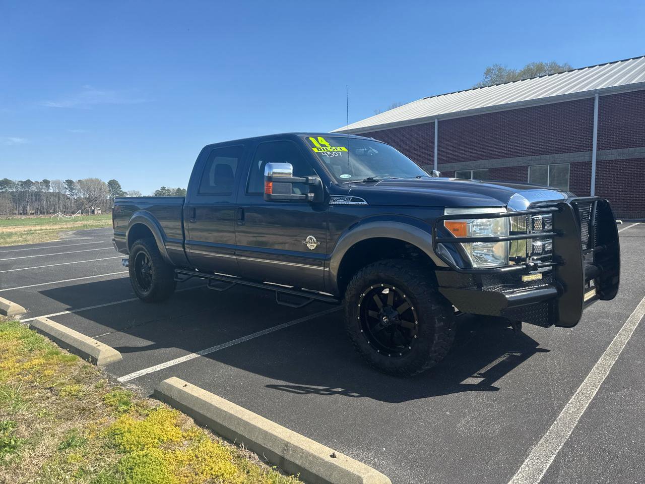 Used 2014 Ford F250 Lariat w/ Lariat Ultimate Package image 2