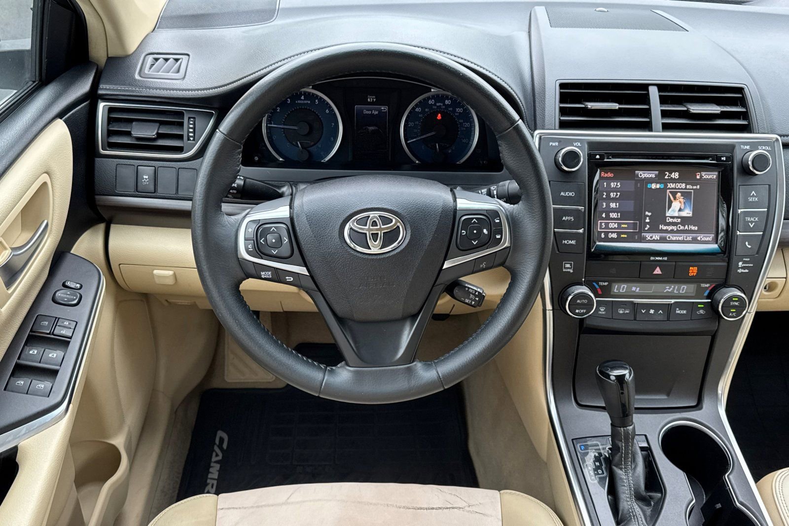 Used 2017 Toyota Camry XLE w/ Convenience Package FWD image 15