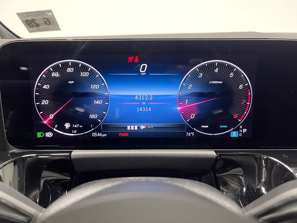 Used 2024 Mercedes-Benz GLA 250 image 32