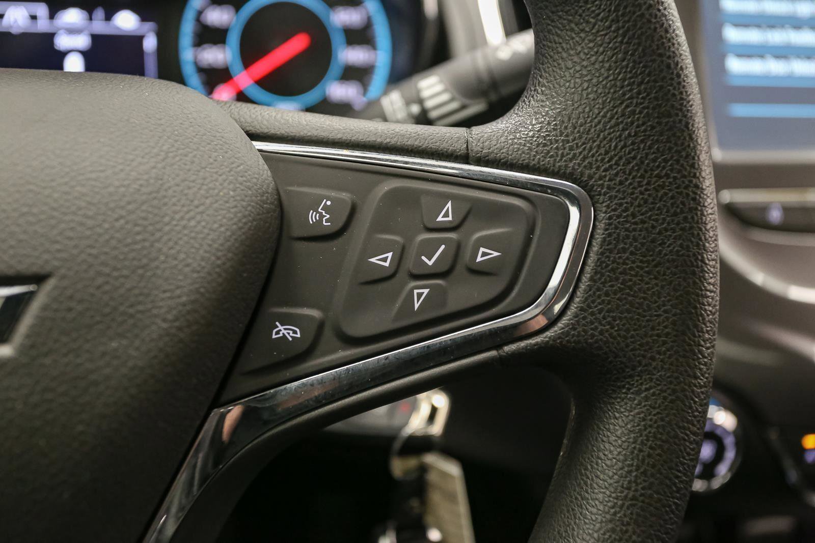 Used 2018 Chevrolet Cruze LT image 32