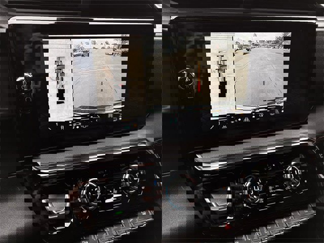 Used 2023 GMC Sierra 1500 AT4 w/ AT4 Premium Package image 18