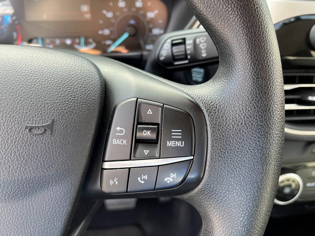 Used 2021 Ford Escape SE w/ SE Sport Appearance Package image 16