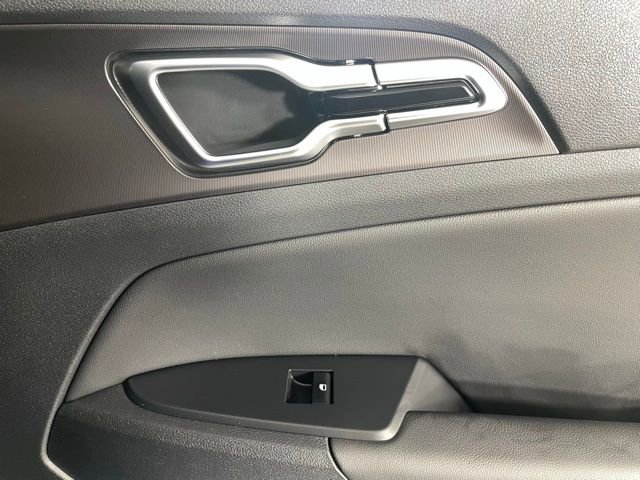 New 2026 Kia Sportage SX image 17