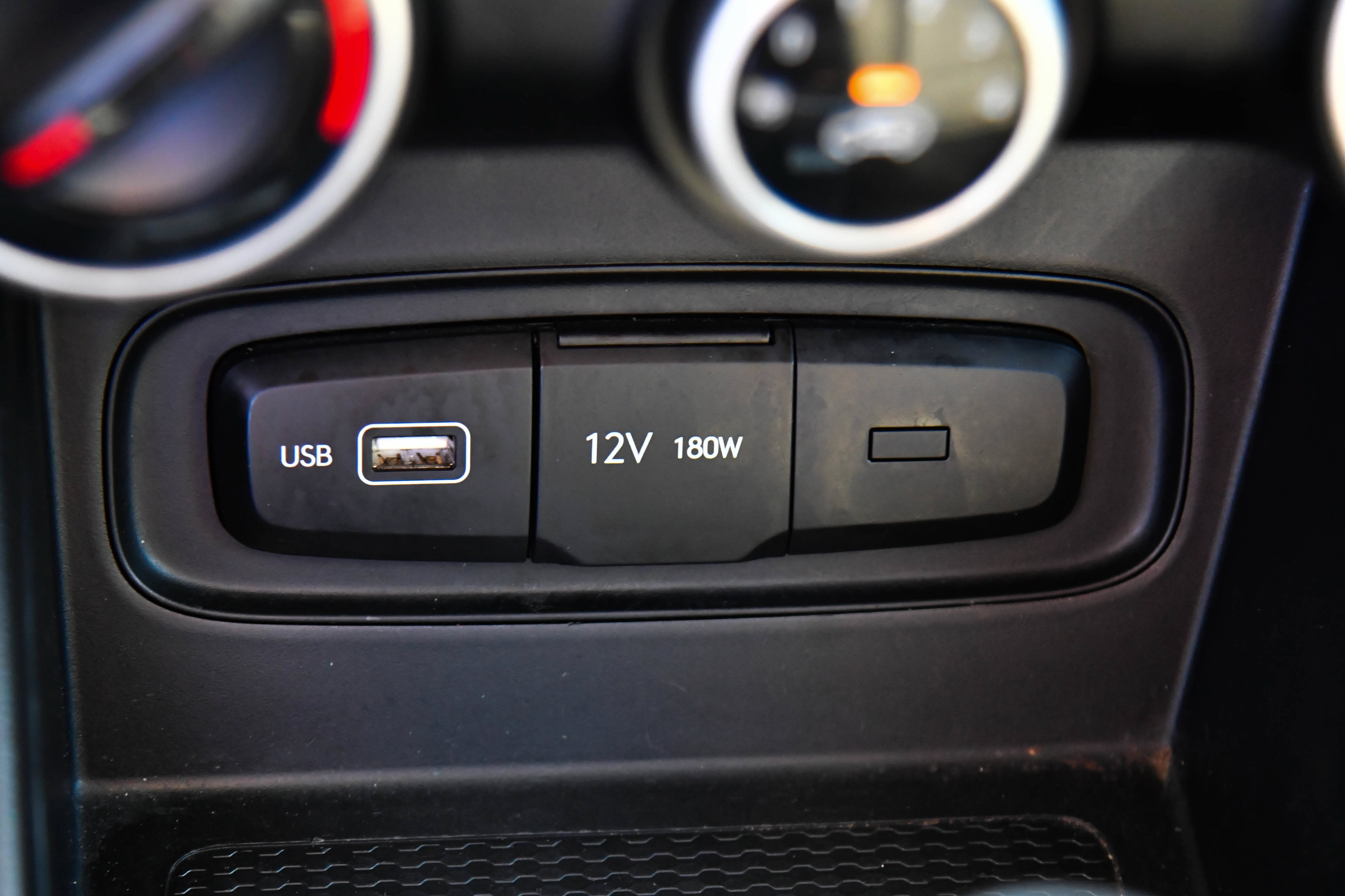 Used 2022 Hyundai Venue SE w/ Cargo Package FWD image 23