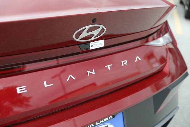 New 2024 Hyundai Elantra SEL w/ Convenience Package image 38