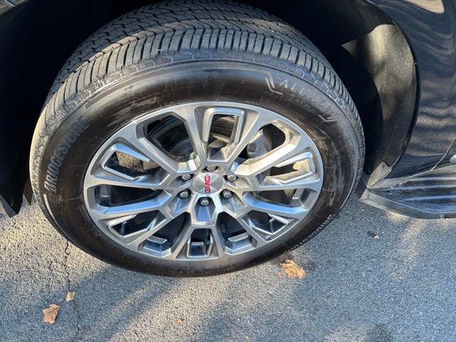 Certified 2025 GMC Yukon Denali image 43