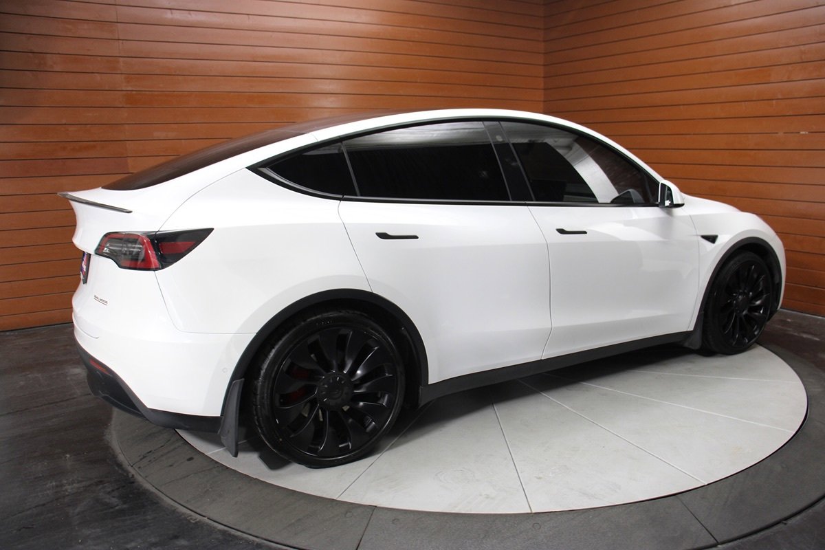 Used 2022 Tesla Model Y Performance AWD/4WD image 15