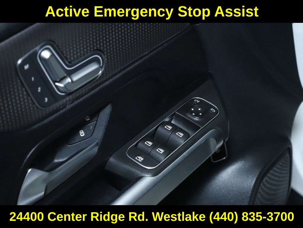 Used 2023 Mercedes-Benz GLB 250 4MATIC image 17