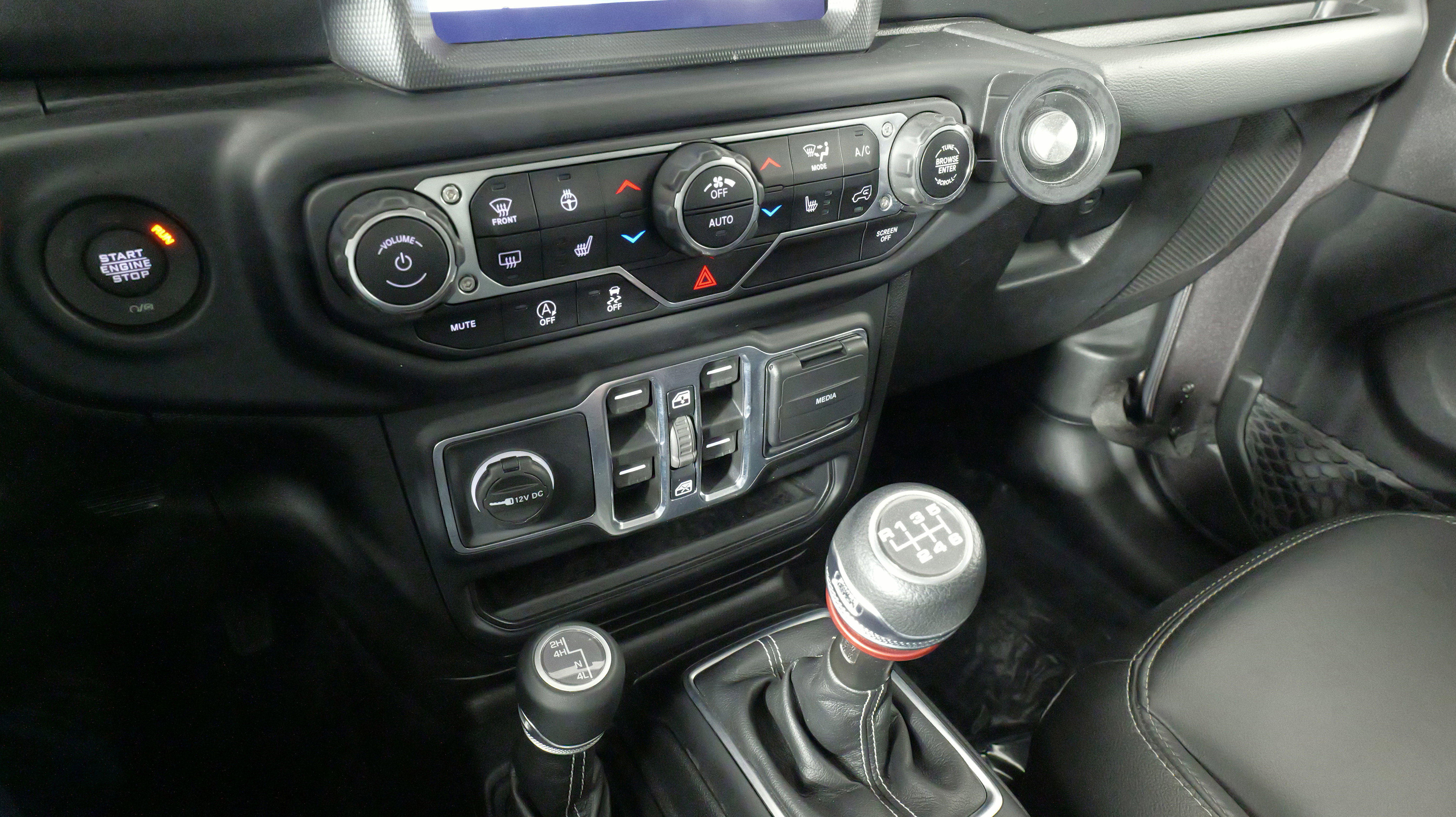 Used 2021 Jeep Wrangler Unlimited Sahara image 54