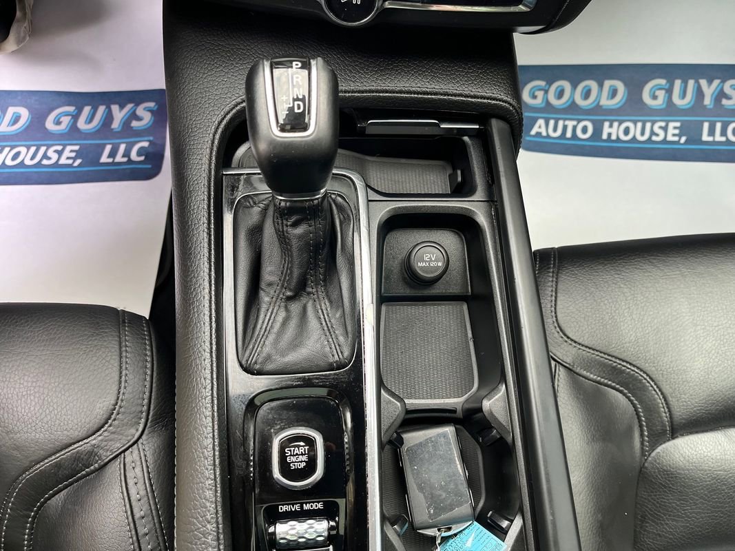 Used 2018 Volvo V90 T5 Cross Country w/ Convenience Package image 14