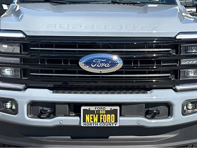 New 2025 Ford F350 Platinum w/ FX4 Off-Road Package image 43