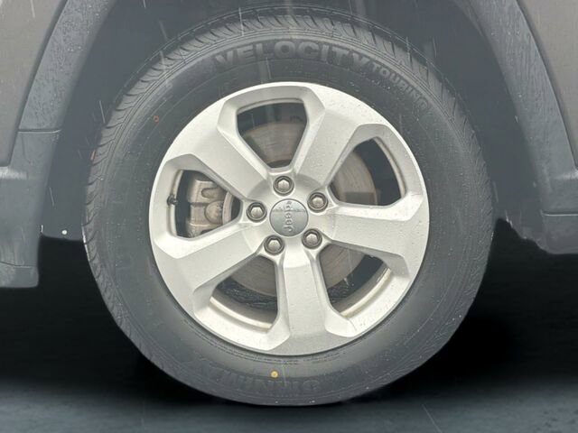 Used 2020 Jeep Compass Latitude w/ Popular Equipment Group image 33