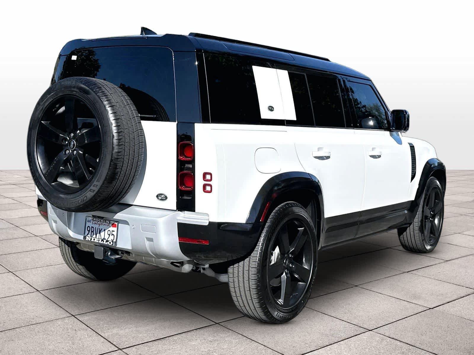 Used 2023 Land Rover Defender 110 SE AWD/4WD image 16