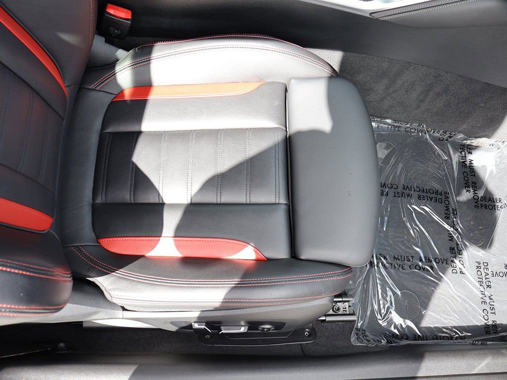 Used 2025 BMW M440i Convertible w/ Premium Package image 35