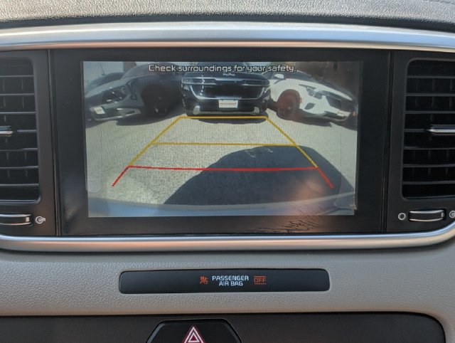 Used 2020 Kia Sportage LX FWD image 28