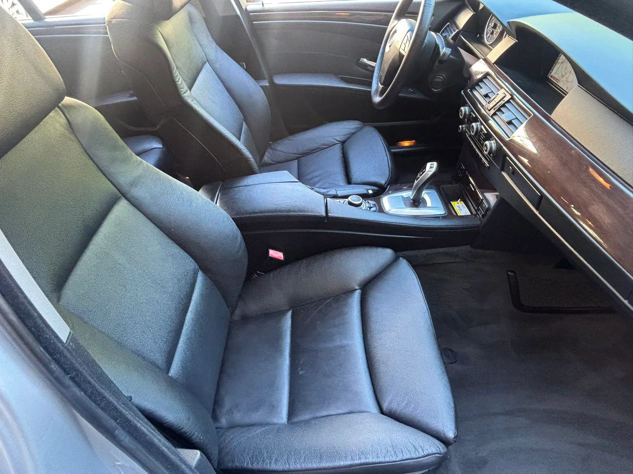 Used 2010 BMW 535i xDrive Wagon AWD/4WD image 22