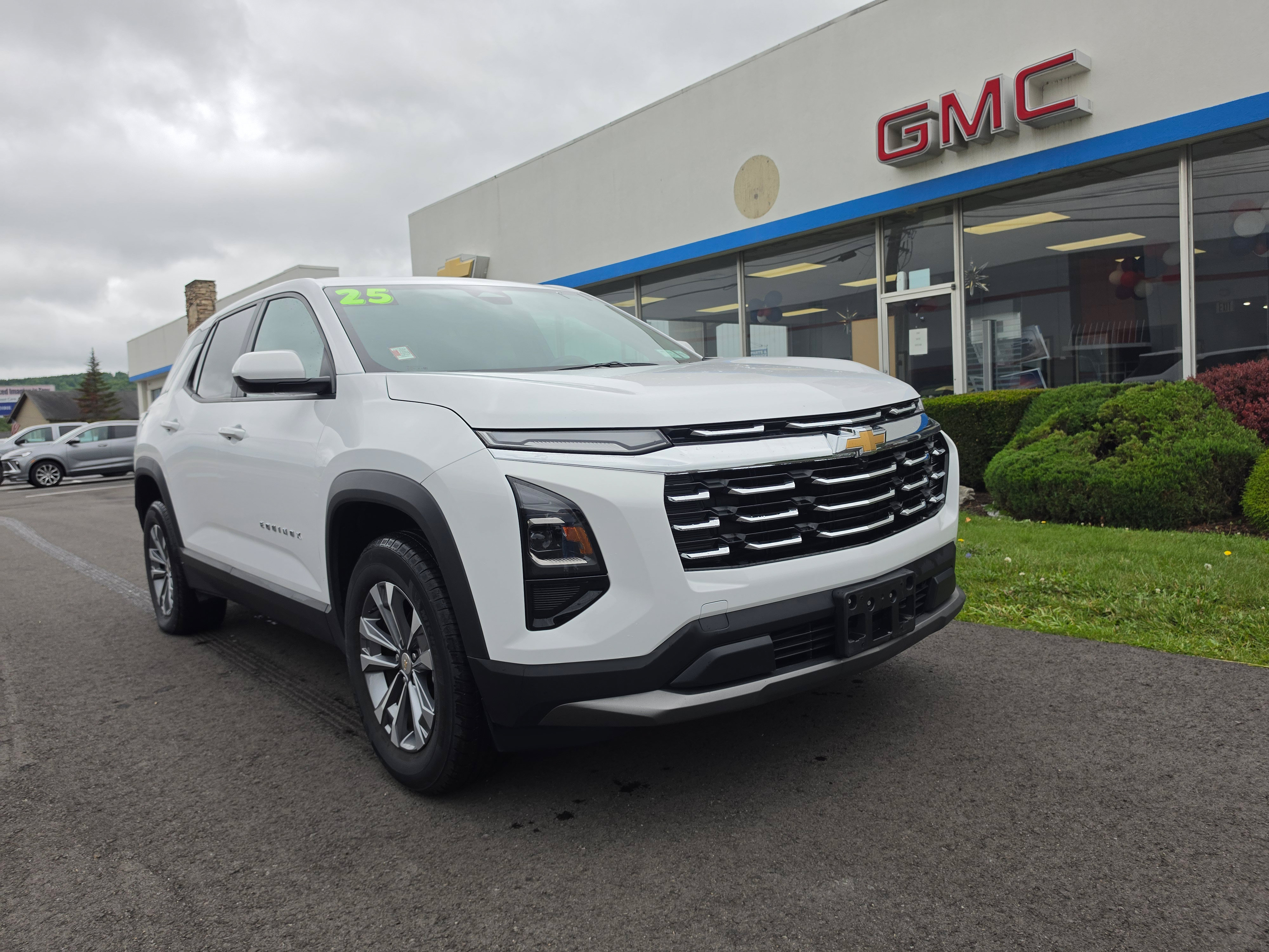 Used 2025 Chevrolet Equinox LT
