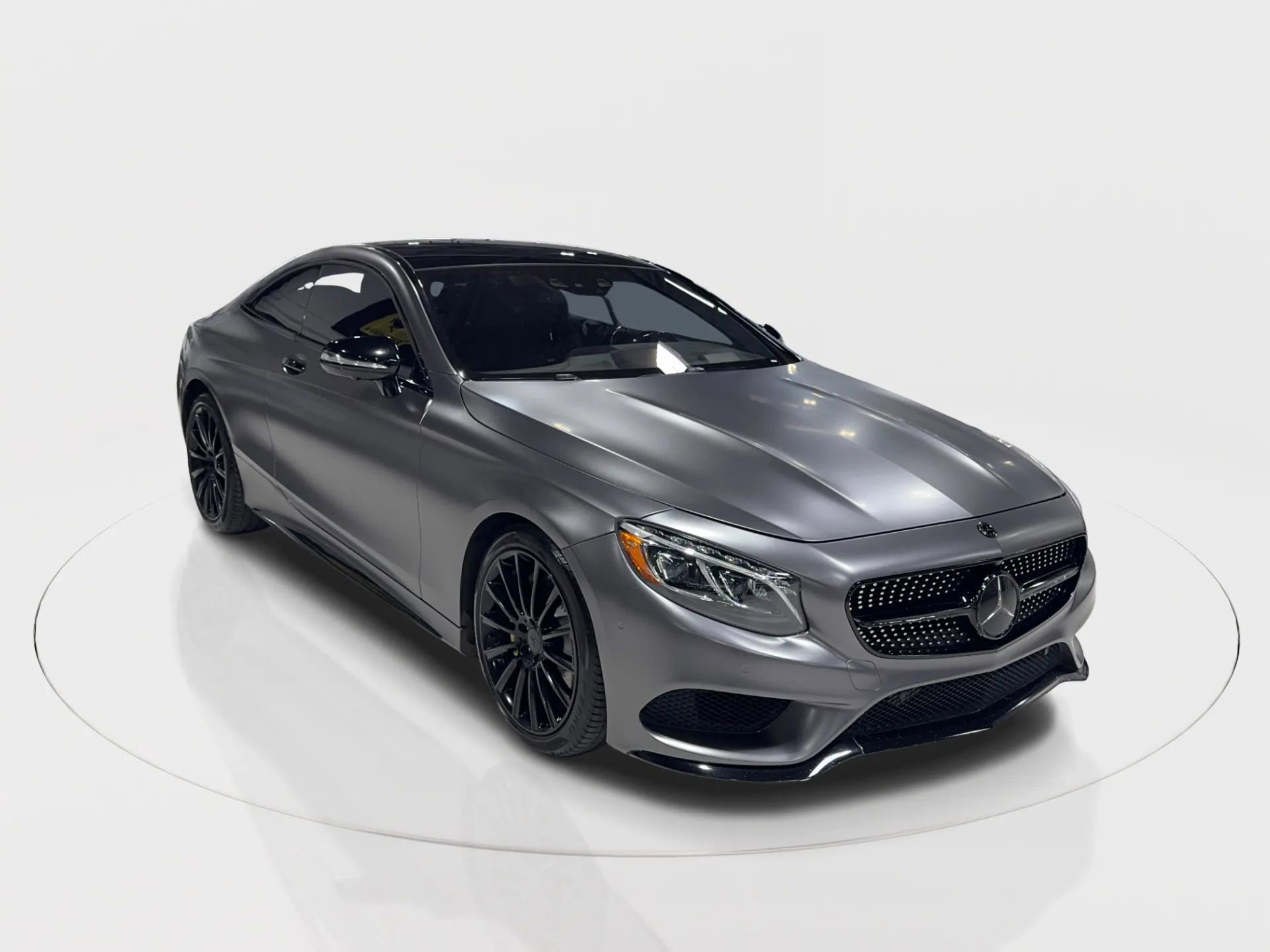 Used 2015 Mercedes-Benz S 550 S 550 4MATIC Coupe 2D image 2