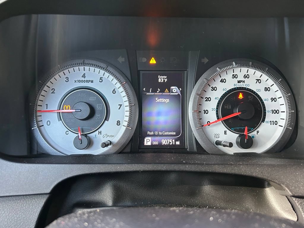 Used 2016 Toyota Sienna SE FWD image 23