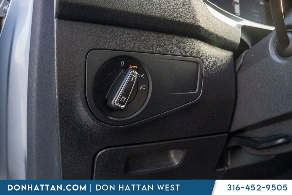 Used 2023 Volkswagen Tiguan SE FWD image 17