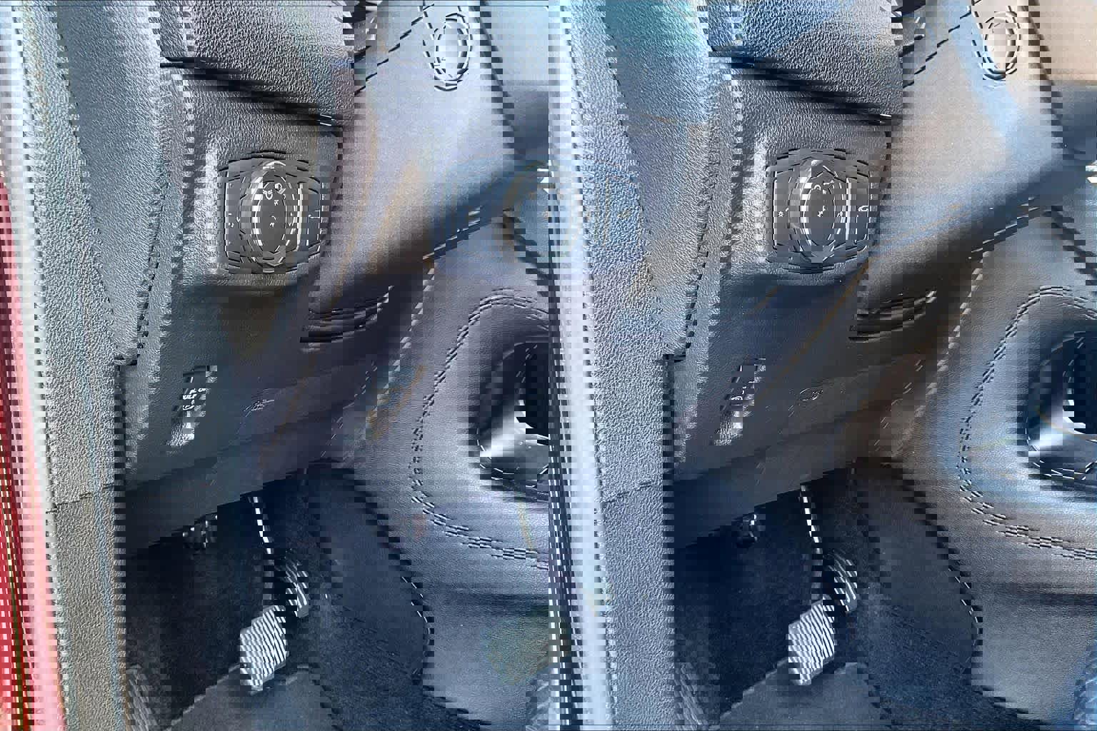 Used 2017 Lincoln MKC Select w/ Select Plus Package image 35