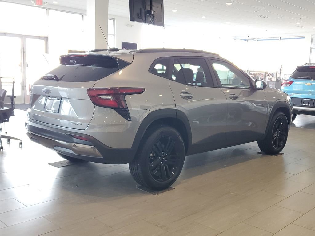 New 2026 Chevrolet Trax ACTIV w/ Sunroof Package image 3