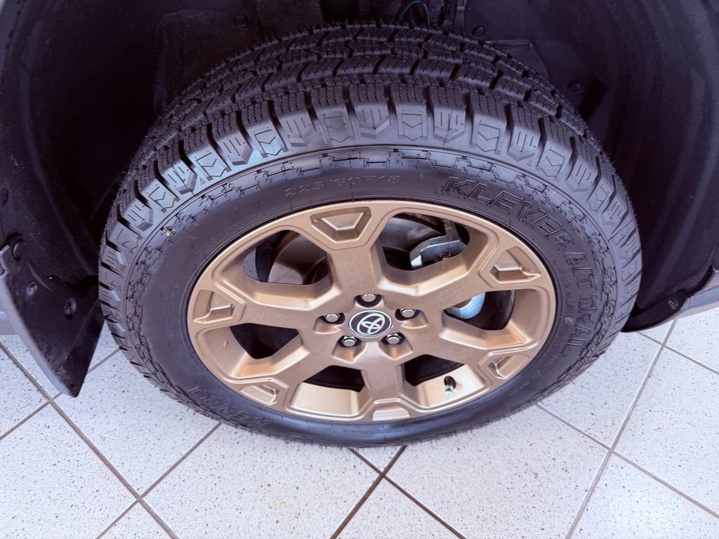 Used 2024 Toyota RAV4 AWD Hybrid image 15