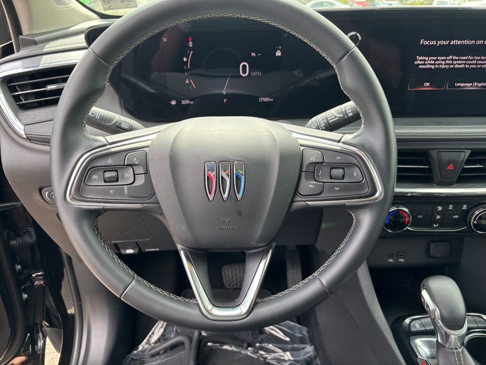 Used 2025 Buick Encore GX Preferred image 27