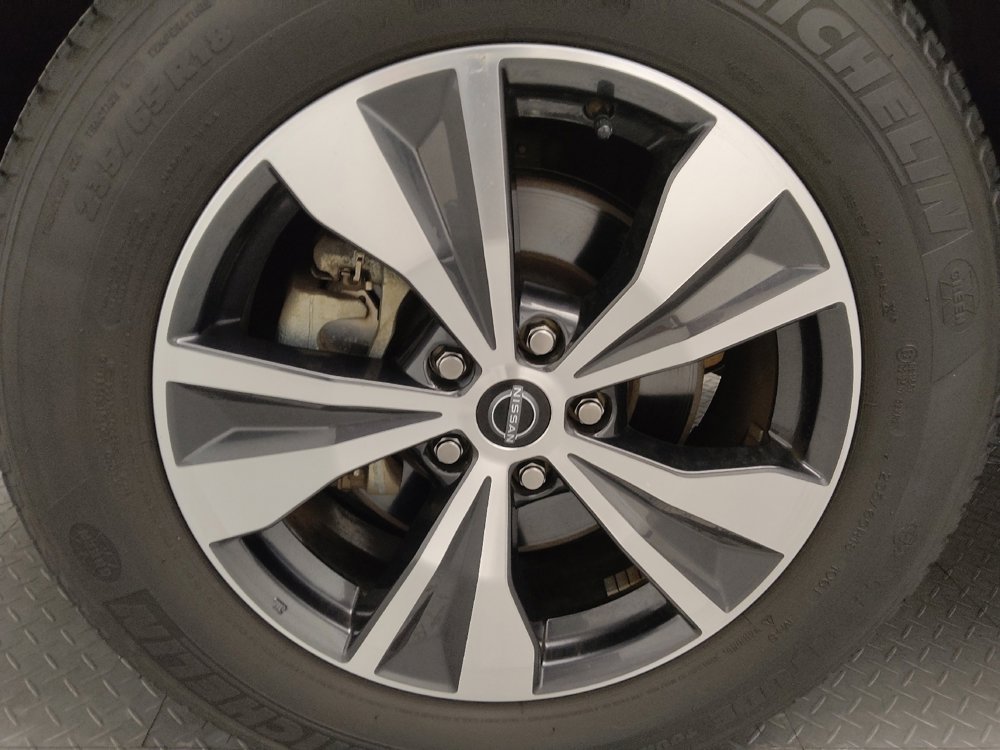 Used 2023 Nissan Murano SV image 31