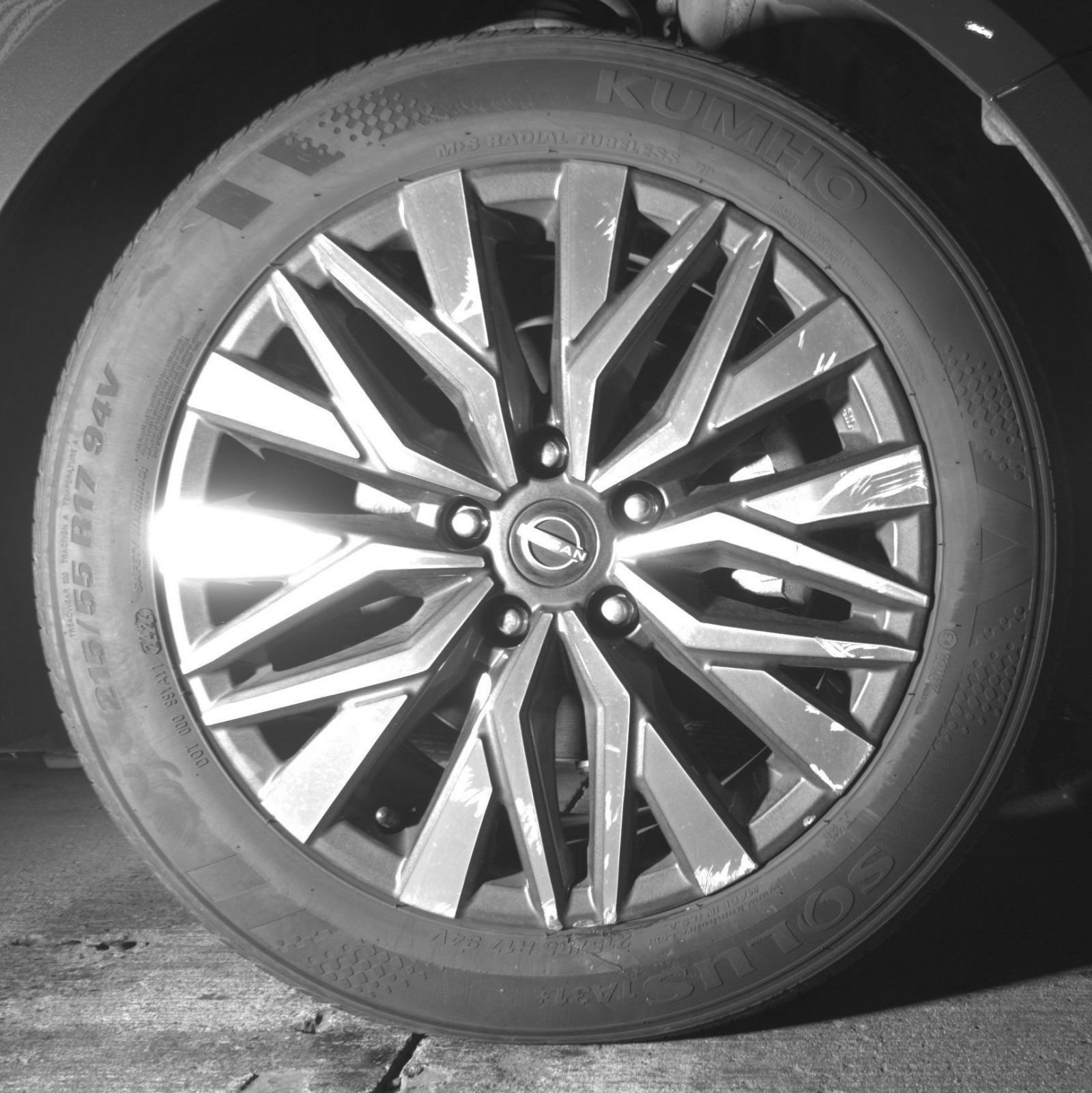 Used 2025 Nissan Altima 2.5 SV FWD image 16