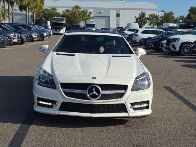 Used 2016 Mercedes-Benz SLK 350 image 2