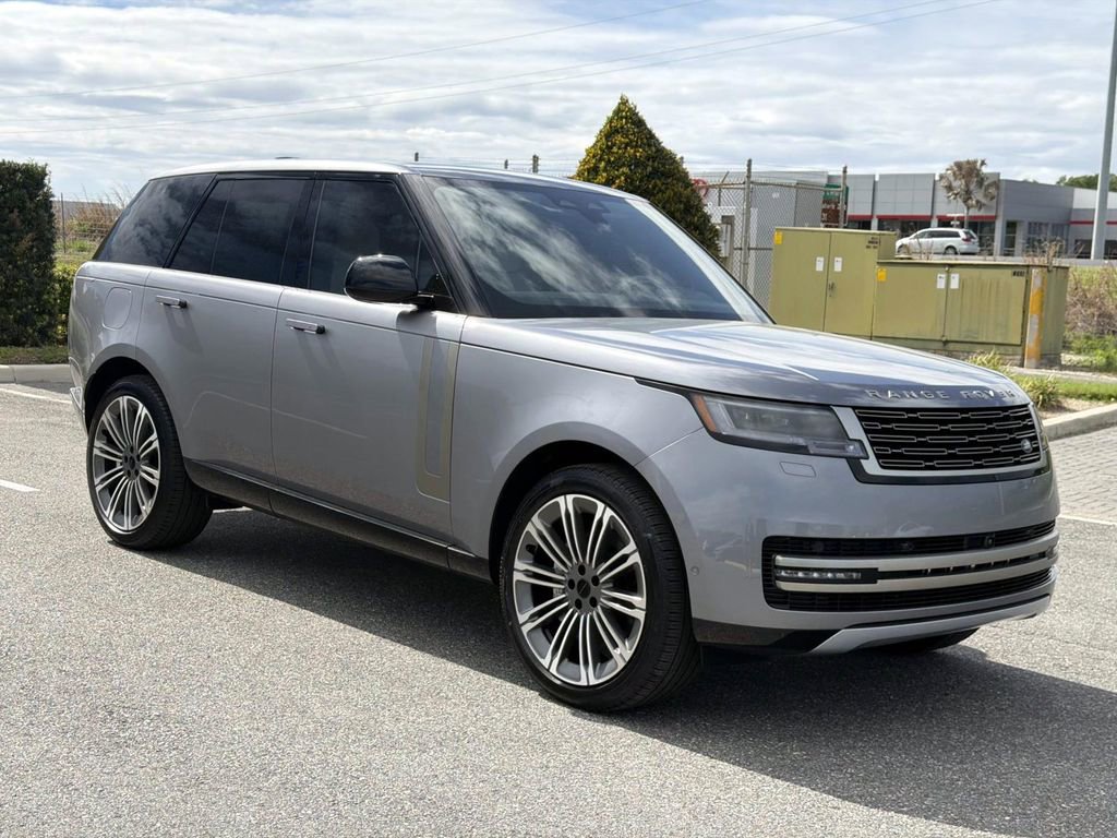 New 2026 Land Rover Range Rover SE image 7