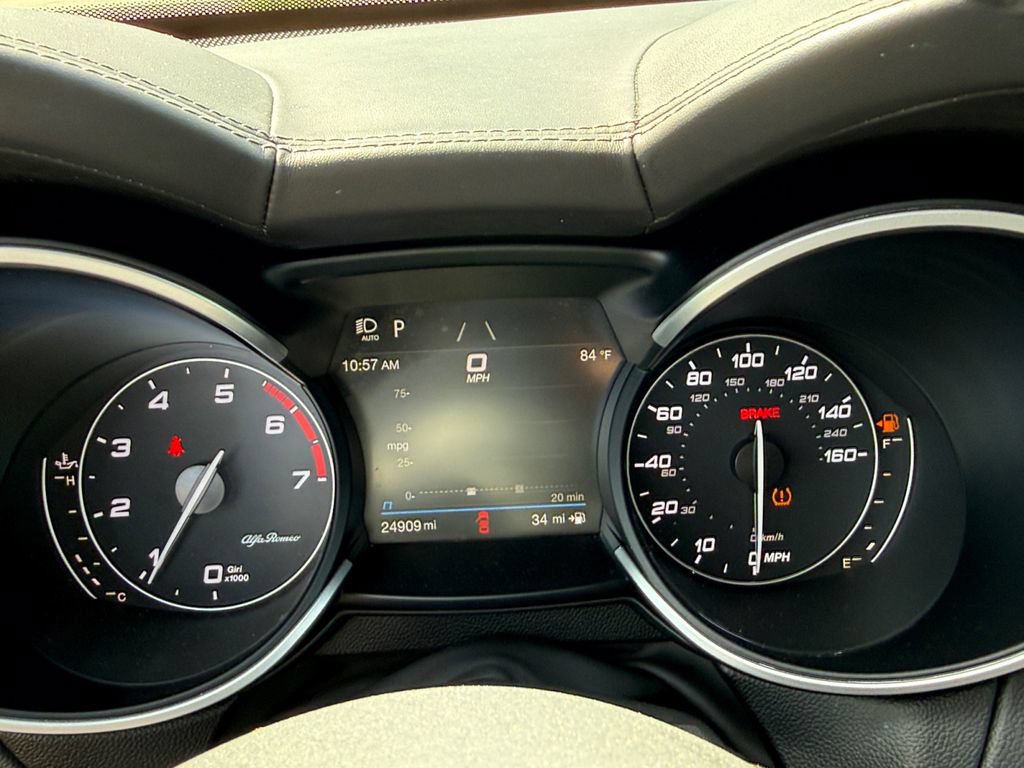Used 2022 Alfa Romeo Stelvio Ti AWD/4WD image 13