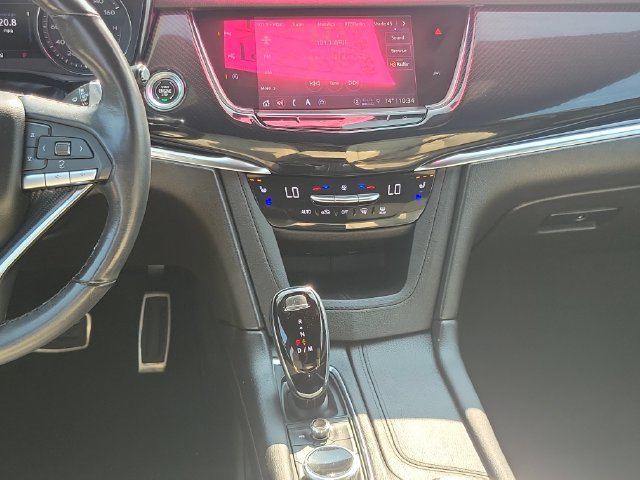 Certified 2024 Cadillac XT6 Sport w/ Technology Package AWD/4WD image 37