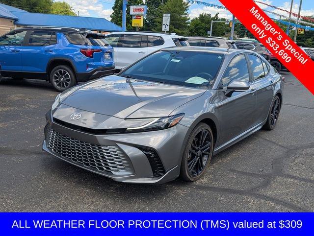 Used 2025 Toyota Camry XSE FWD image 4