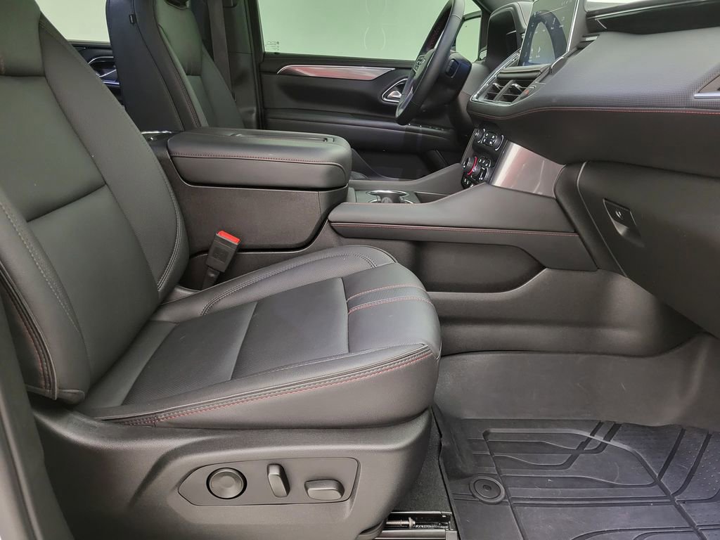 Used 2024 Chevrolet Tahoe RST w/ Luxury Package AWD/4WD image 21