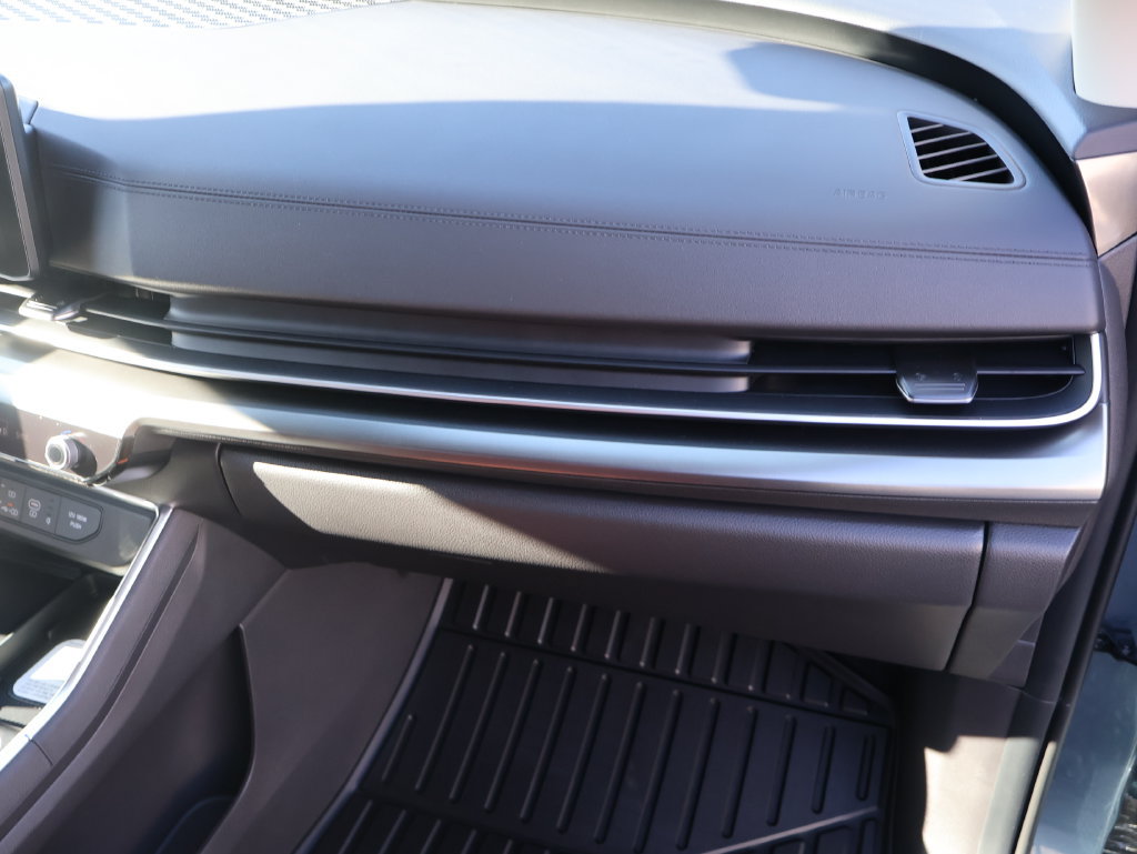 New 2027 Kia Carnival SX w/ Dark Edition Package FWD image 11