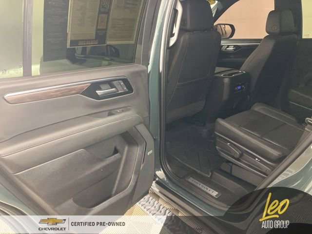 Used 2025 Chevrolet Tahoe Z71 w/ Comfort Package image 23