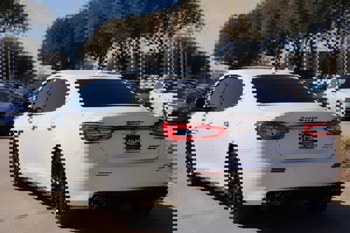 Used 2017 Maserati Quattroporte S image 8