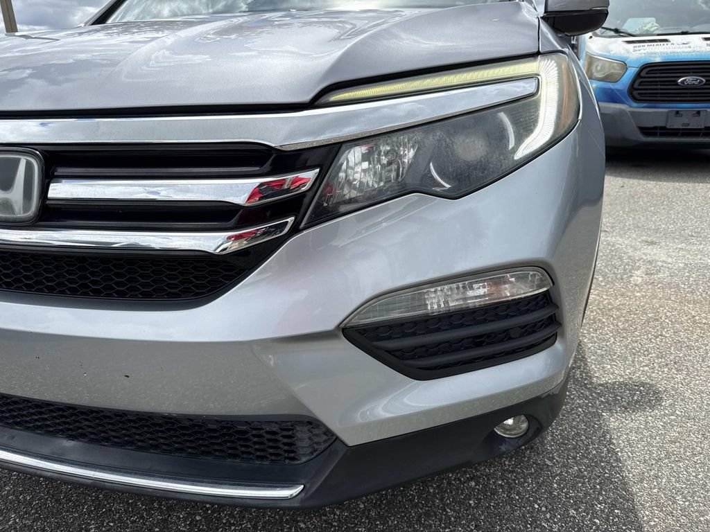 Used 2017 Honda Pilot Touring image 10