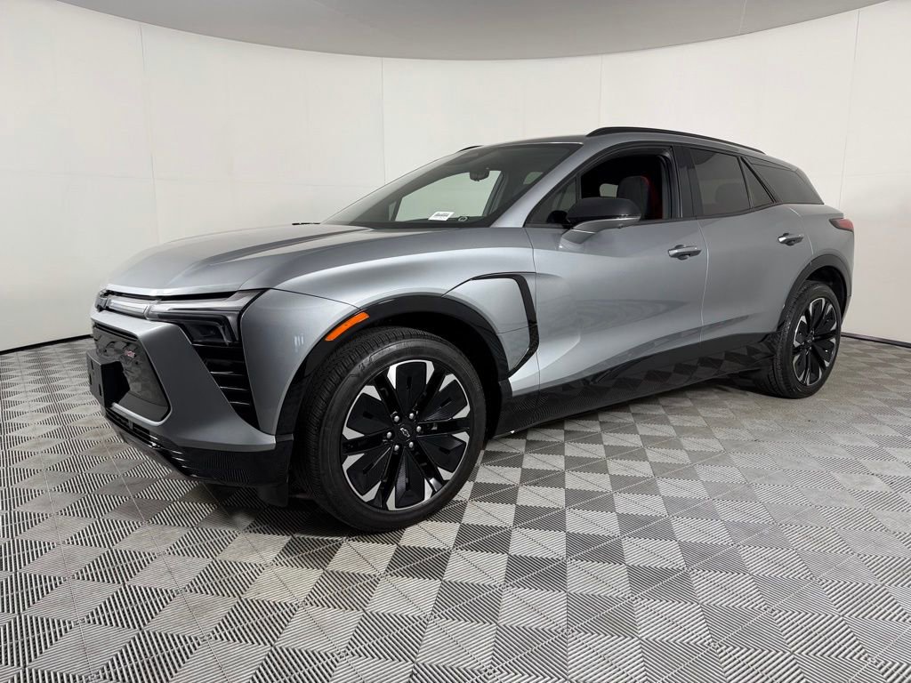 Used 2024 Chevrolet Blazer EV RS image 3