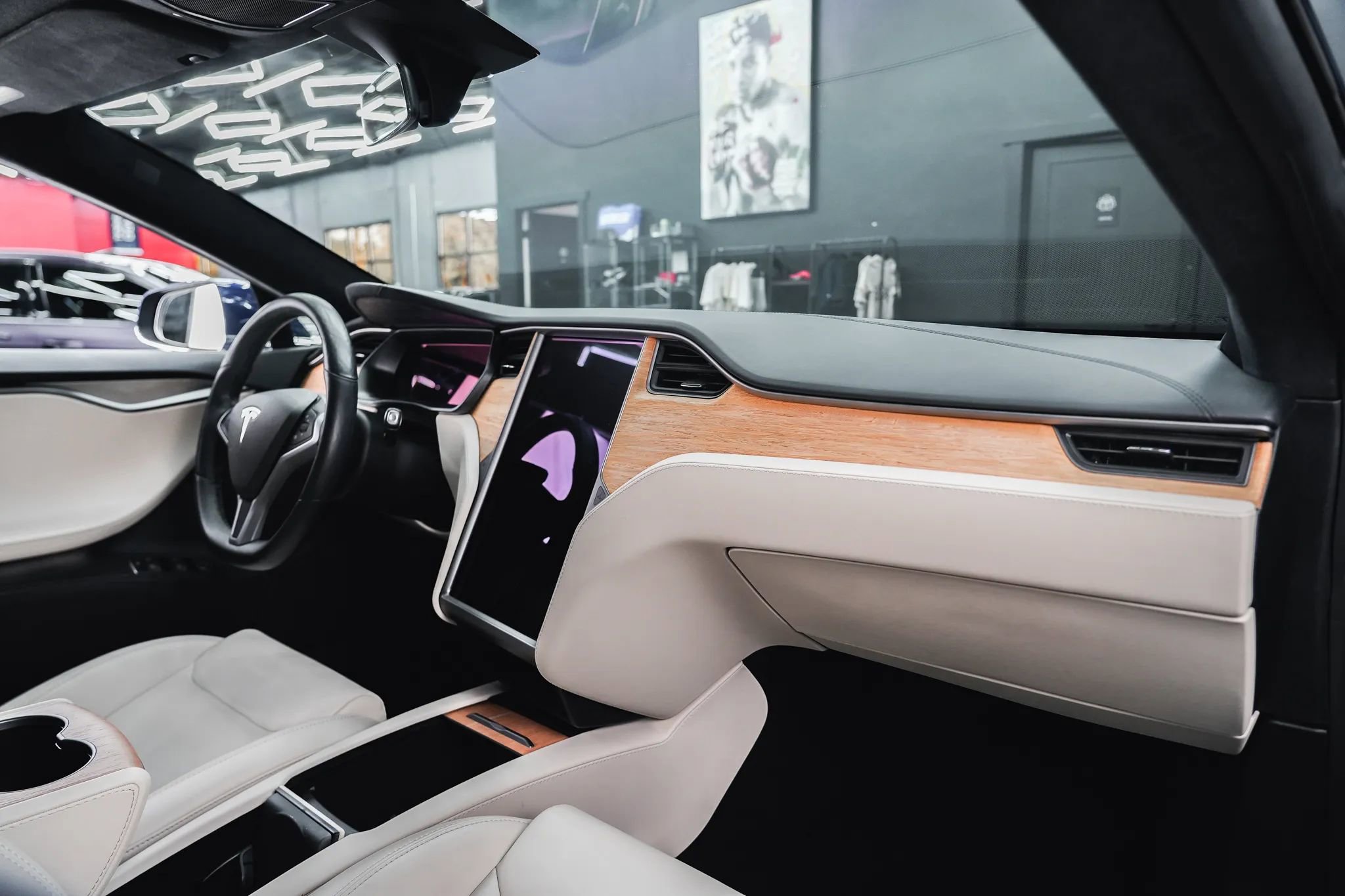 Used 2020 Tesla Model S AWD image 46