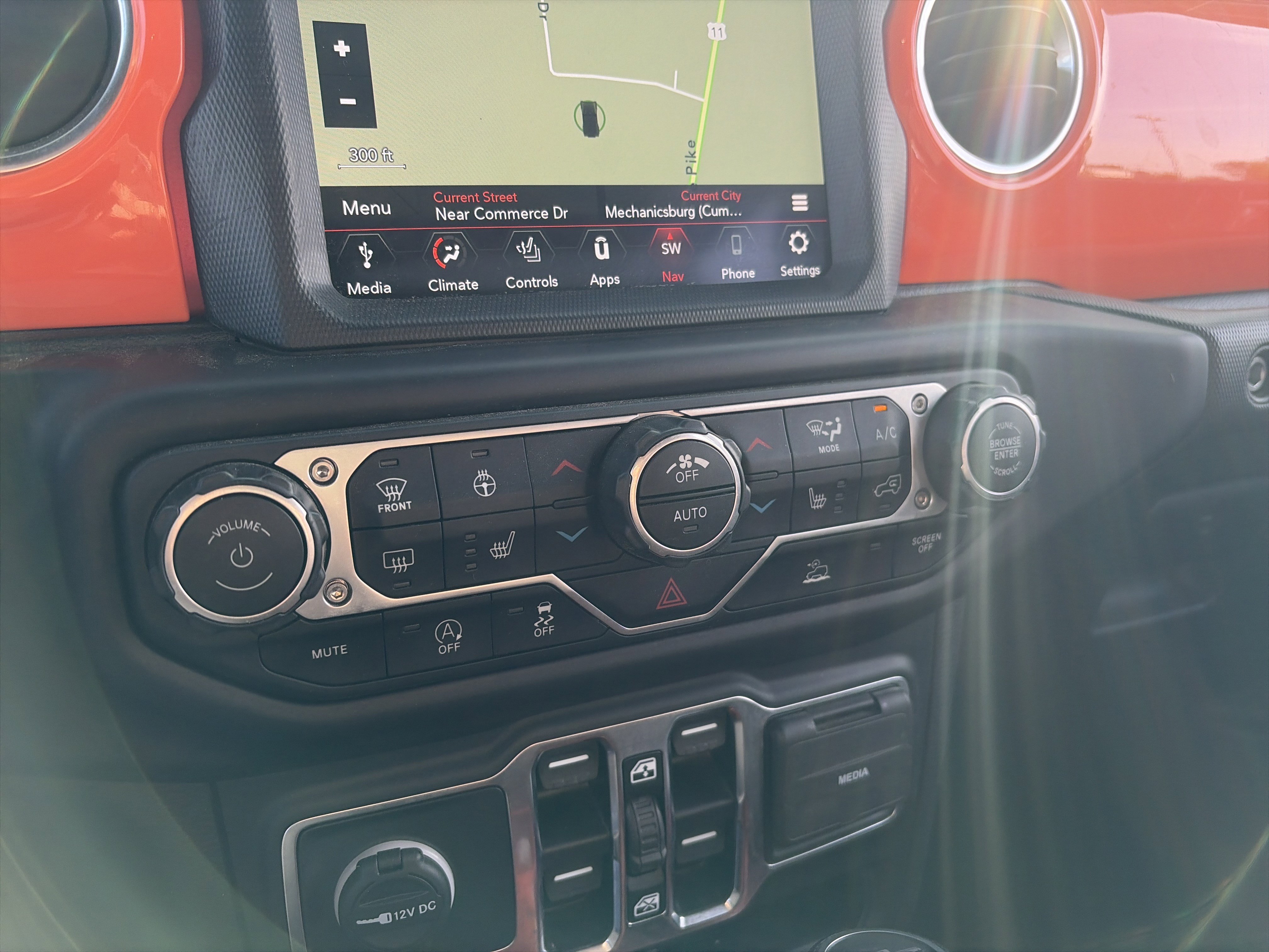 Used 2021 Jeep Gladiator Rubicon AWD/4WD image 34