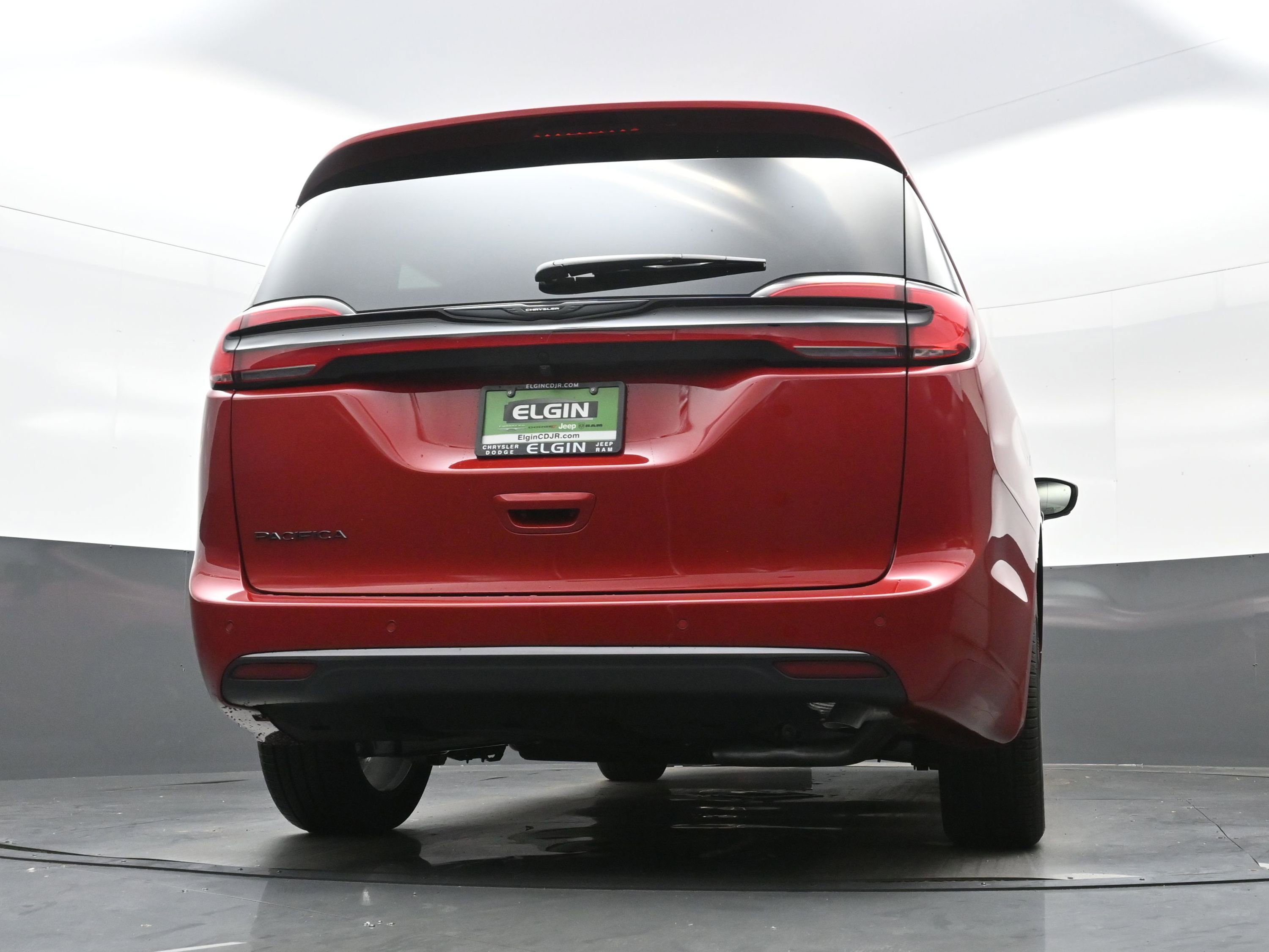 New 2026 Chrysler Pacifica Select image 15
