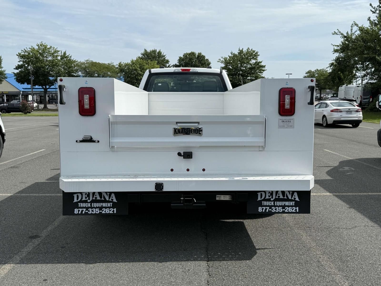 New 2024 Ford F550 4x4 Regular Cab Super Duty image 3