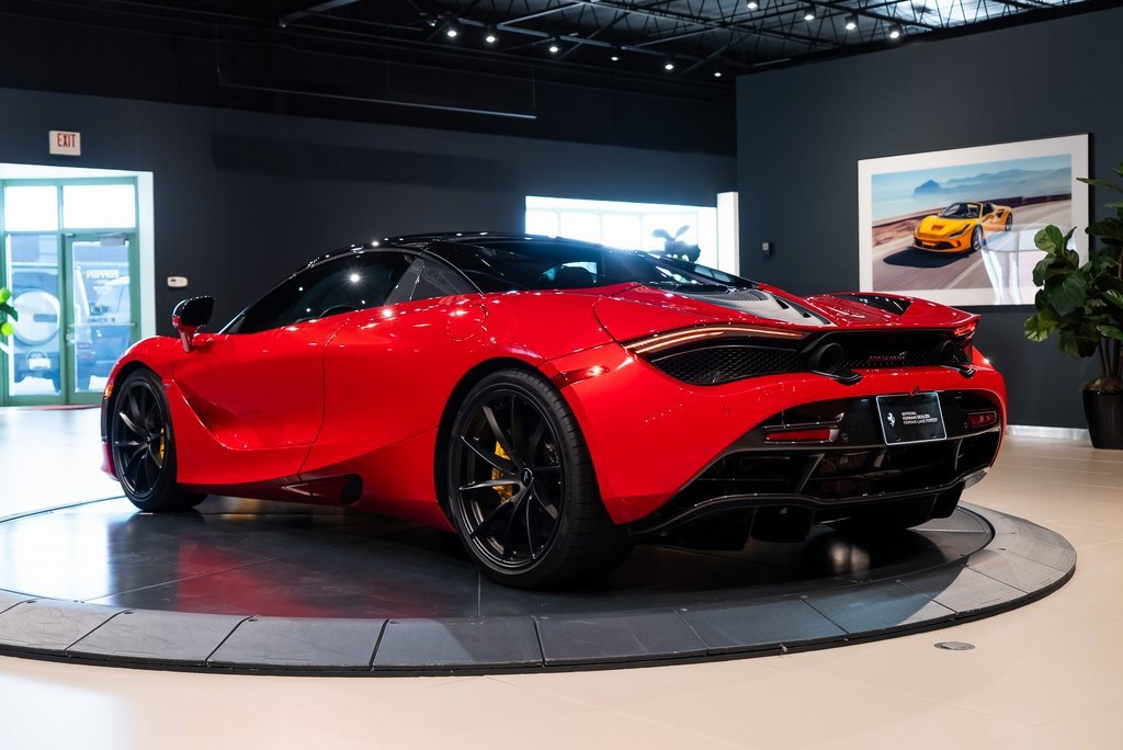 Used 2022 McLaren 720S Spider image 31