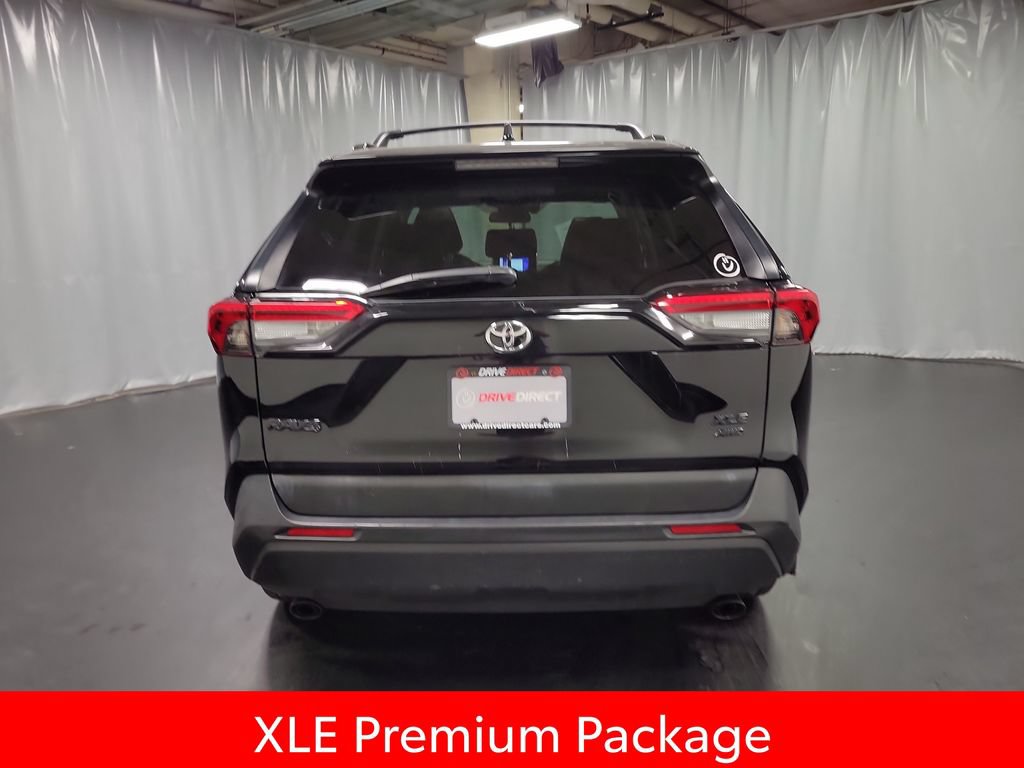 Used 2023 Toyota RAV4 XLE Premium AWD/4WD image 7