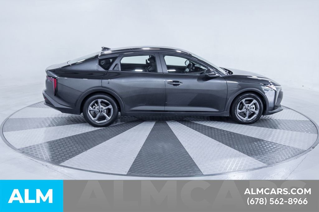Used 2025 Kia K4 FWD image 11